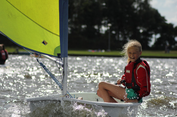Segelboot für Kinder mieten in Friesland - Ottenhome Heeg