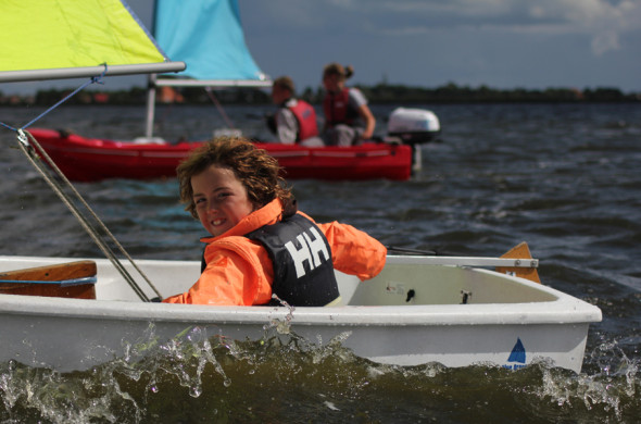 Segelboot für Kinder mieten in Friesland - Ottenhome Heeg